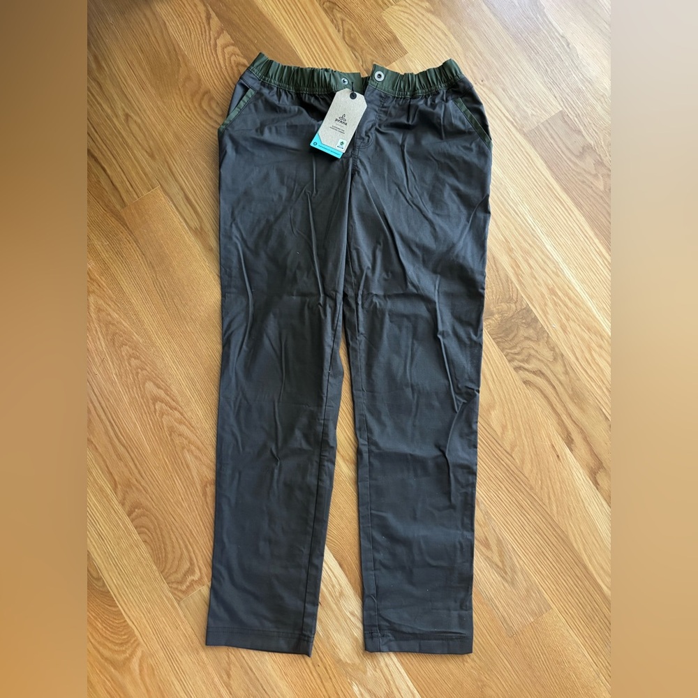 Prana women’s double-peak all around pants in size 6